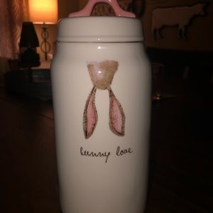 Rae Dunn canister